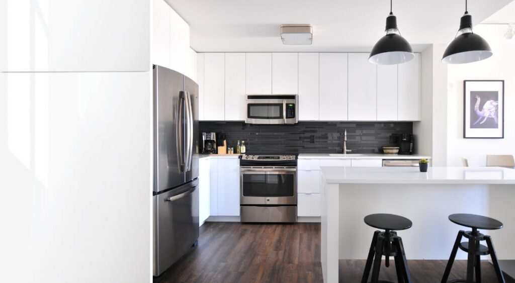 luxury kitchen and bathroom cabinet options for remodeling projects in San Antonio, TX